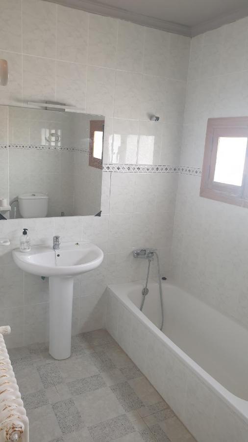 Vacansis Habitaciones De Hostal A Primera Linea De Playa En クリェラ エクステリア 写真
