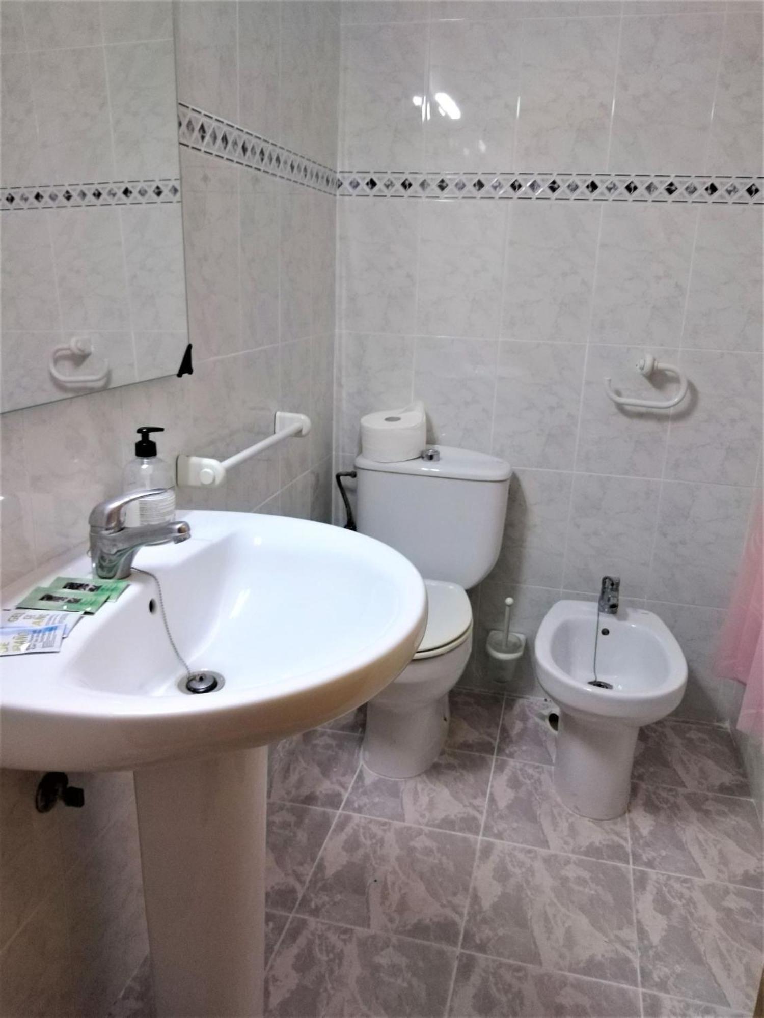 Vacansis Habitaciones De Hostal A Primera Linea De Playa En クリェラ エクステリア 写真